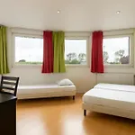 Enzo 比勒涅维尔