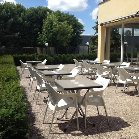 Enzo By Kyriad Direct Hotel Bulgnéville