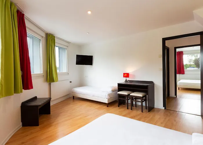 Enzo Отель Бюльньевиль