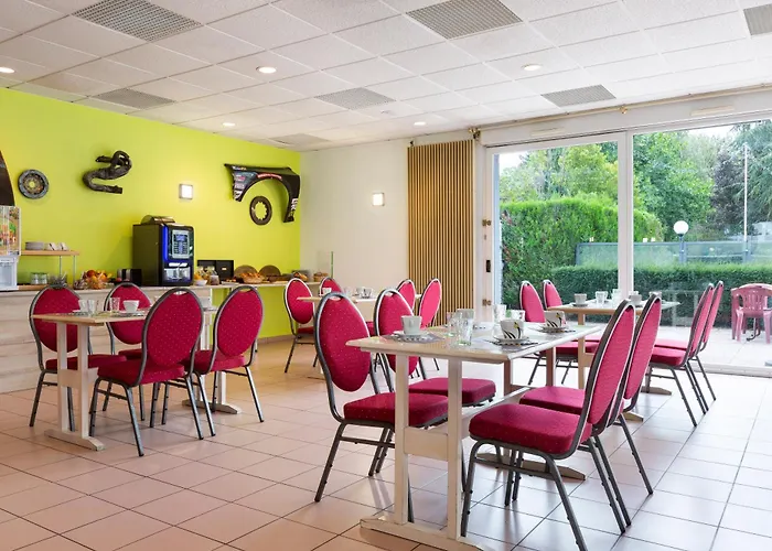 Enzo Отель Бюльньевиль